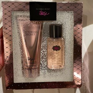 Victoria’s Secret Tease Set